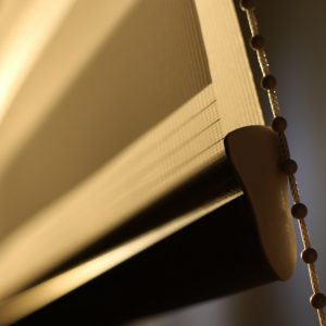 ROLETY DZIEŃ I NOC Producent rolet dzień i noc, roleta dzień i noc w kasecie z prowadnicami, roleta noc i dzień wolnowisząca, roleta impresja 4